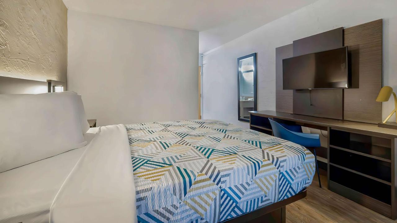 Motel 6-Milwaukee, Wi - Glendale Ngoại thất bức ảnh