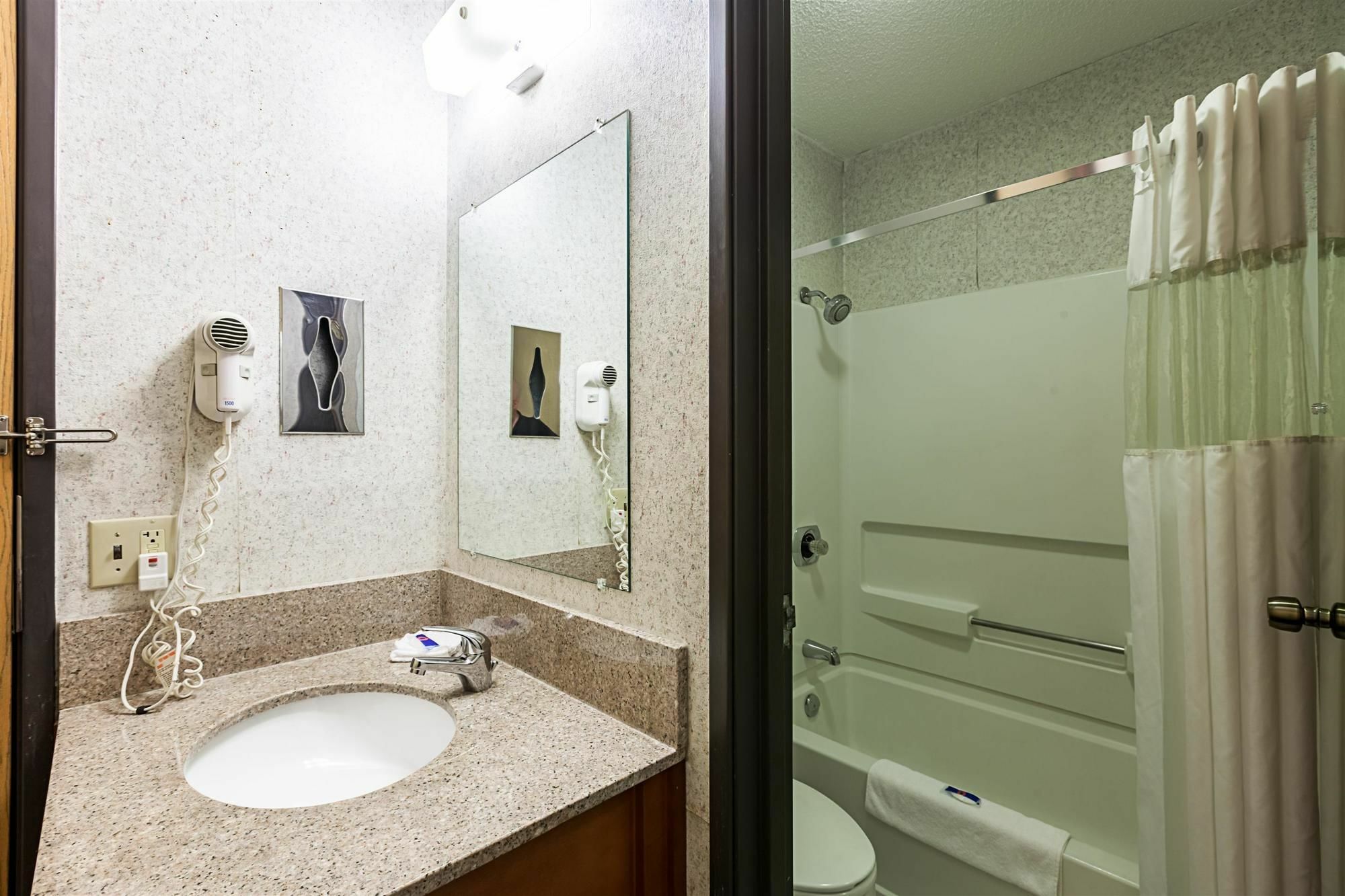 Motel 6-Milwaukee, Wi - Glendale Ngoại thất bức ảnh